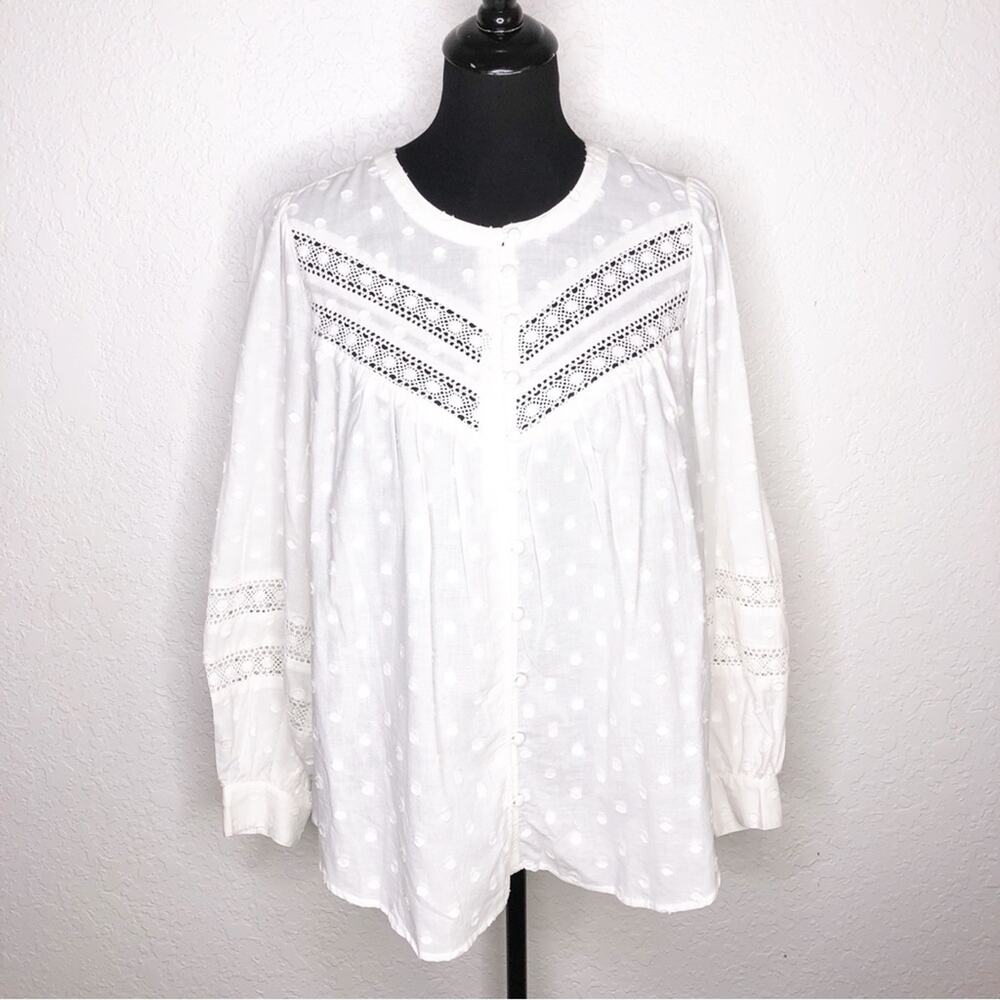 Torrid white lace eyelet trim swiss dot button down top size 0 or Large